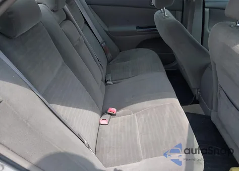 2005 Toyota Camry Le z USA, uszkodzony, nr VIN 4T1BE32K85U004030